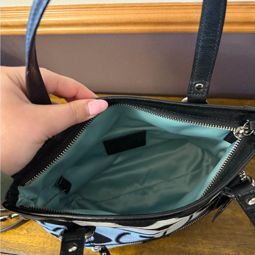 Coach Daisy Outline Signature Metallic Mia Shoulder Bag - Picture 9 of 10